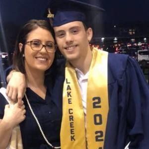 Meet your Posher, Jennifer